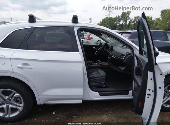 WA1ANAFY9K2115898 2019 AUDI Q5 White Սալոնի դիմացի տեսք
