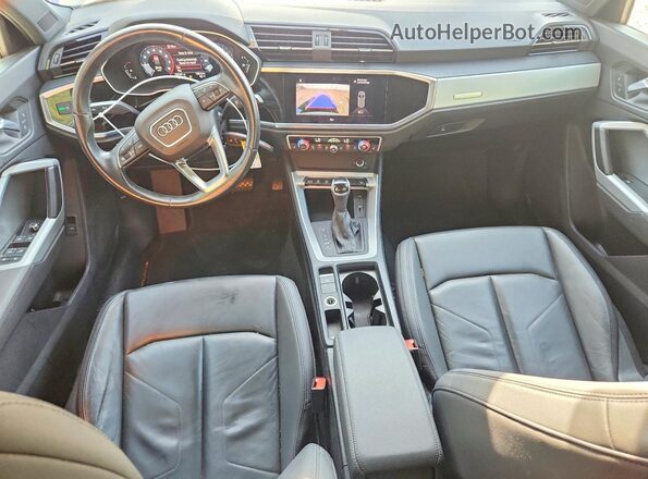 WA1AUCF36M1064372 2021 AUDI Q3 Белый Вид панели приборов