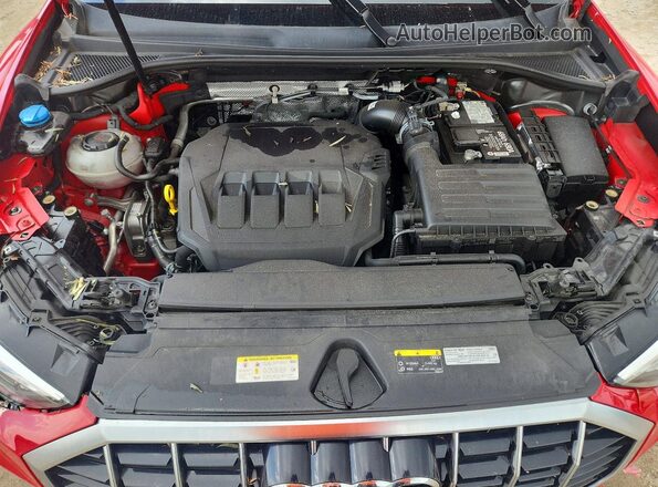 WA1AUCF36M1132895 2021 AUDI Q3 Red Vista del compartimento del motor