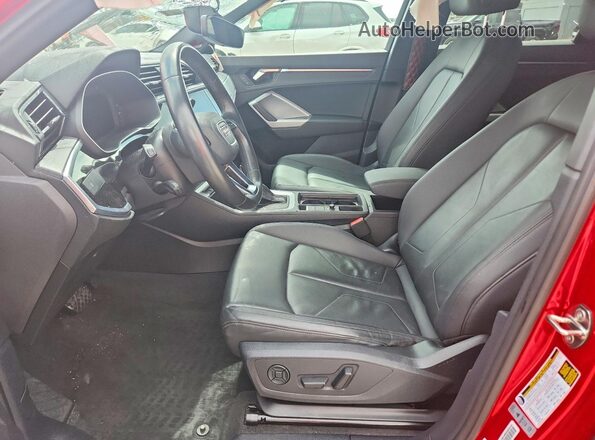 WA1AUCF36M1132895 2021 AUDI Q3 Red Vista interior delantera