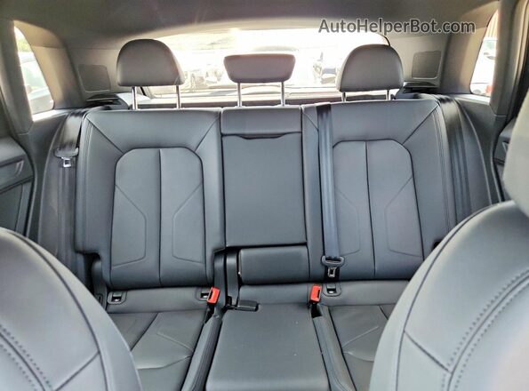 WA1AUCF37S1111714 2025 AUDI Q3 Black უკანა სავარძლების ხედი