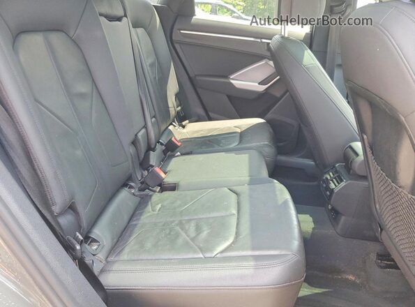 WA1AUCF3XM1102010 2021 AUDI Q3 Gray Widok wnętrza z tyłu