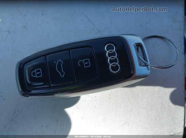 WA1AVAF10KD017558 2019 AUDI Q8 Black Vista del salpicadero