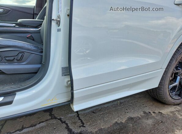WA1AVAF14KD020463 2019 AUDI Q8 Белый Вид наклейки с VIN-кодом