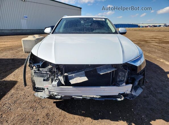 WA1AVAF16KD007343 2019 AUDI Q8 White Widok z przodu
