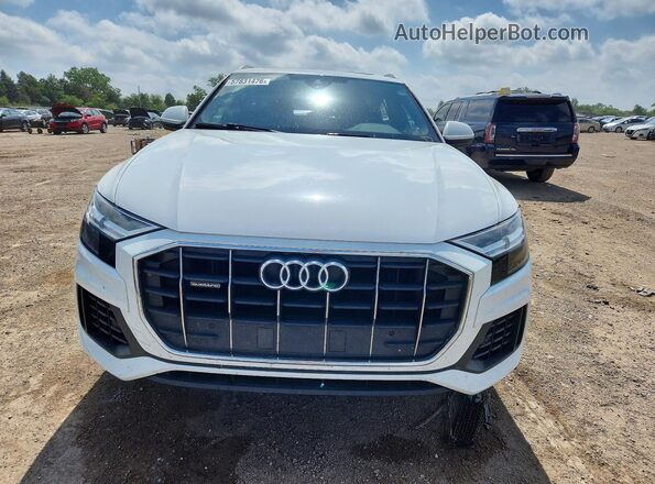 WA1AVAF1XKD019768 2019 AUDI Q8 White Դիմացի տեսք