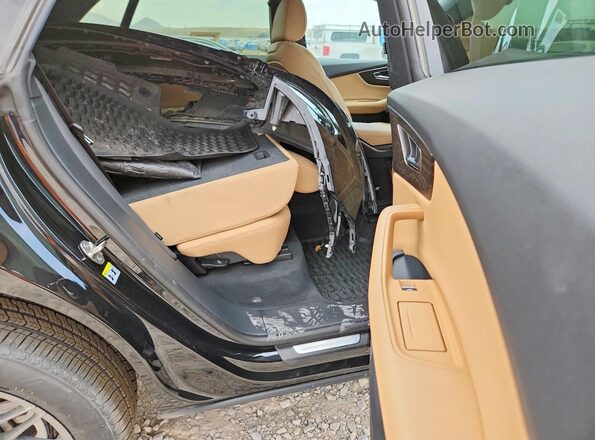 WA1AVBF18PD011181 2023 AUDI Q8 Black Vista interior trasera