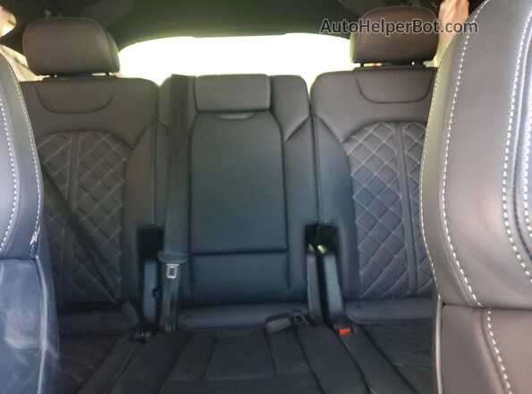 WA1AWBF78SD010316 2025 AUDI SQ7 Gray Rear seats view