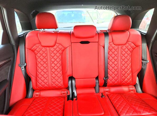 WA1B4AFY6K2040360 2019 AUDI SQ5 Серебряный Вид задних сидений