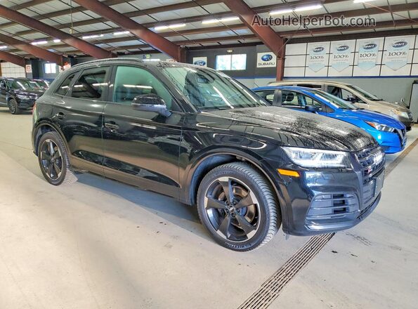 WA1B4AFY9K2130151 2019 AUDI SQ5 Black Front interior view