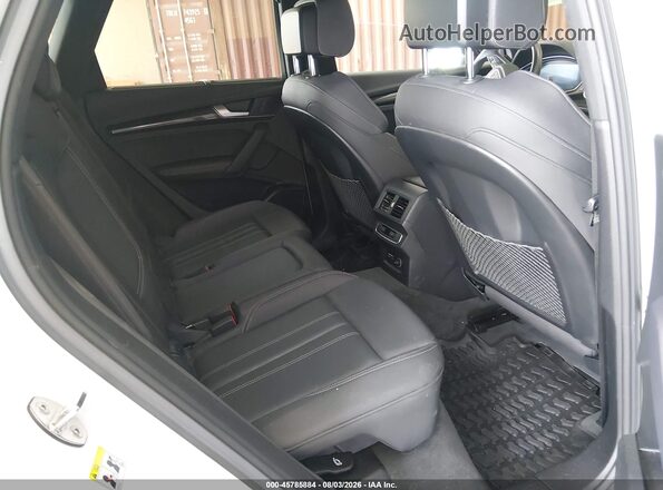 WA1B4AFY9N2034234 2022 AUDI SQ5 White VIN կոդի պիտակի տեսք