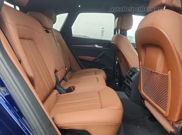 WA1BAAFY0M2016891 2021 AUDI Q5 Blue Widok wnętrza z tyłu