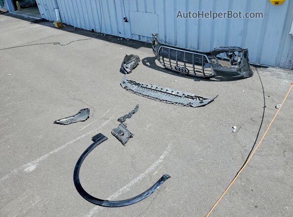 WA1BAAFY0M2020620 2021 AUDI Q5 Black Вид підкапотного простору