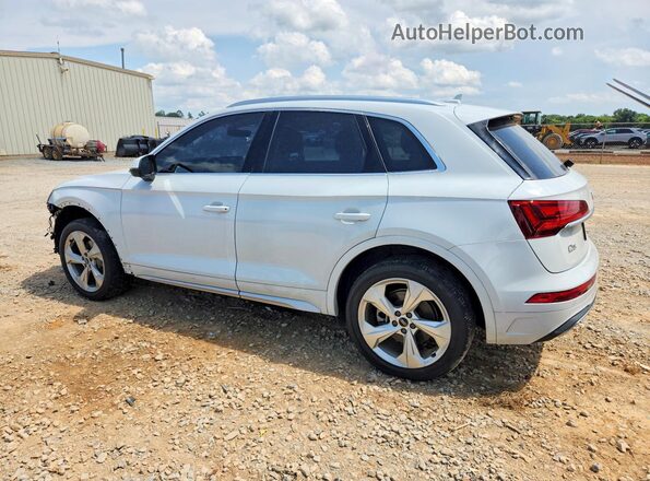 WA1BAAFY2M2030985 2021 AUDI Q5 White Tył lewy