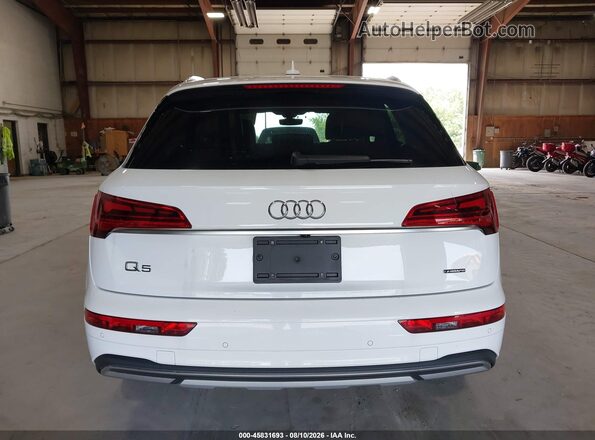 WA1BAAFY3M2065096 2021 AUDI Q5 Белый 