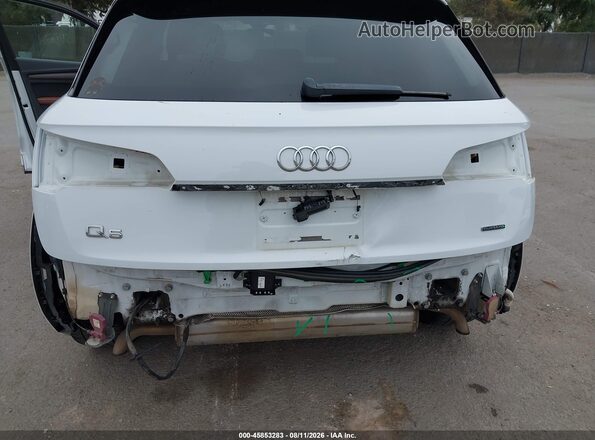 WA1BAAFY4M2020958 2021 AUDI Q5 White Vista frontal