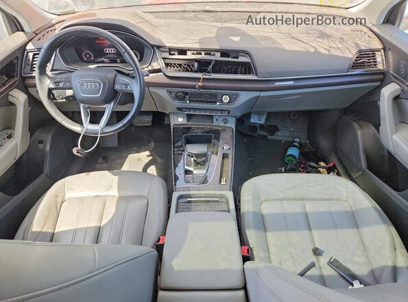 WA1BAAFY6M2105672 2021 AUDI Q5 Black წინა პანელის ხედი