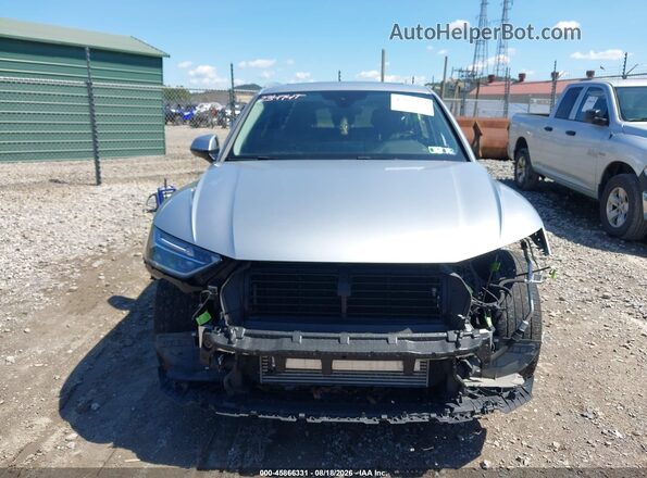 WA1BAAFY7M2042694 2021 AUDI Q5 Silver Widok wnętrza z tyłu