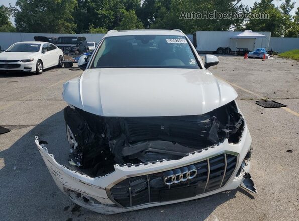 WA1BAAFY8M2105785 2021 AUDI Q5 White VIN կոդի պիտակի տեսք