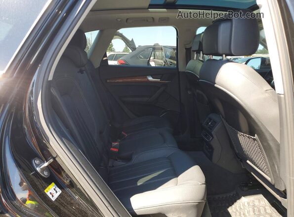 WA1BAAFY9M2087362 2021 AUDI Q5 Black Rear interior view