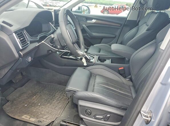 WA1BBAFY1P2154361 2023 AUDI Q5 Silver Вид салону спереду