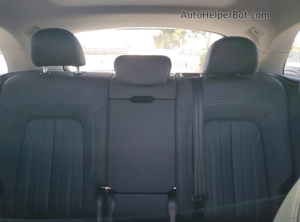 WA1BBAFY2N2118272 2022 AUDI Q5 Silver Rear seats view
