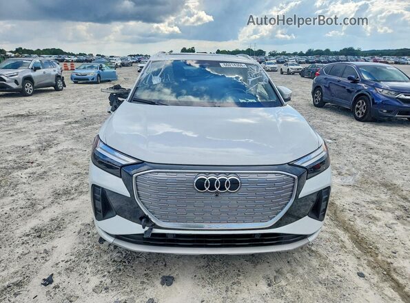 WA1BCBFZ7PP035325 2023 AUDI Q4 White Դիմացի տեսք