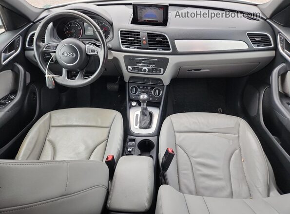 WA1BCCFS0JR023943 2018 AUDI Q3 White Widok deski rozdzielczej