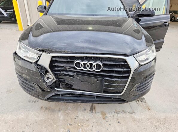 WA1BCCFS0JR024042 2018 AUDI Q3 Black Engine compartment view