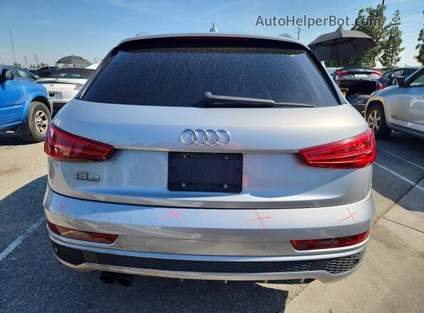 WA1BCCFS2JR031803 2018 AUDI Q3 Серебряный Вид сзади