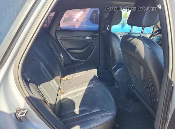 WA1BCCFS2JR031803 2018 AUDI Q3 Серебряный Вид задних сидений