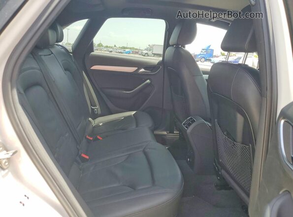WA1BCCFS3HR011313 2017 AUDI Q3 Белый Вид задней части салона
