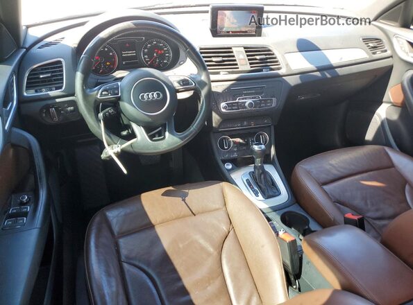 WA1BCCFS4JR016297 2018 AUDI Q3 White Вид панелі приладів
