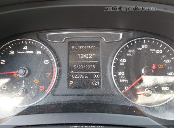WA1BCCFS9HR014684 2017 AUDI Q3 Red Vista de los asientos traseros