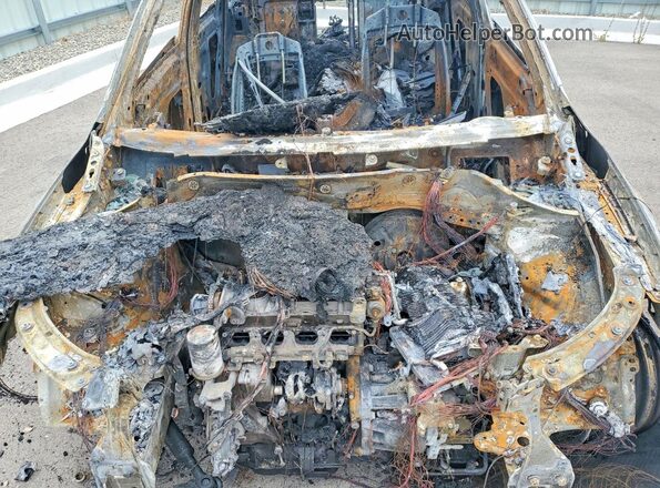 WA1BCCFS9JR012178 2018 AUDI Q3 Пожар Вид задней части салона