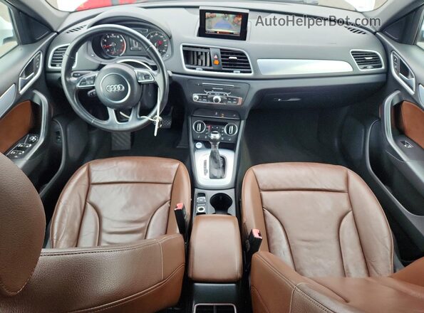 WA1BCCFSXJR023433 2018 AUDI Q3 White Առջևի վահանակի տեսք