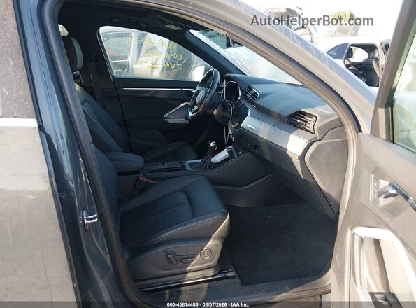 WA1BECF33L1006039 2020 AUDI Q3 Gray Widok wnętrza z przodu