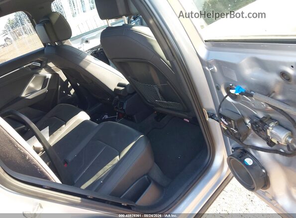 WA1BECF34L1072017 2020 AUDI Q3 Silver VIN կոդի պիտակի տեսք