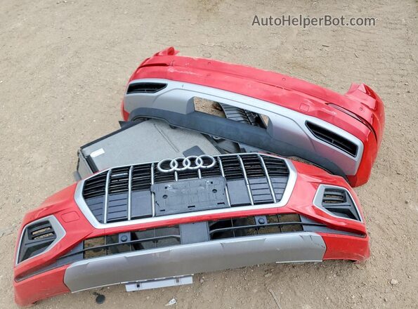 WA1BECF35K1085115 2019 AUDI Q3 Red Engine compartment view