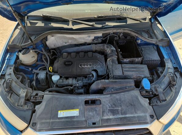 WA1BFCFS6GR008962 2016 AUDI Q3 Blue Շարժիչի բաժամունքի տեսք