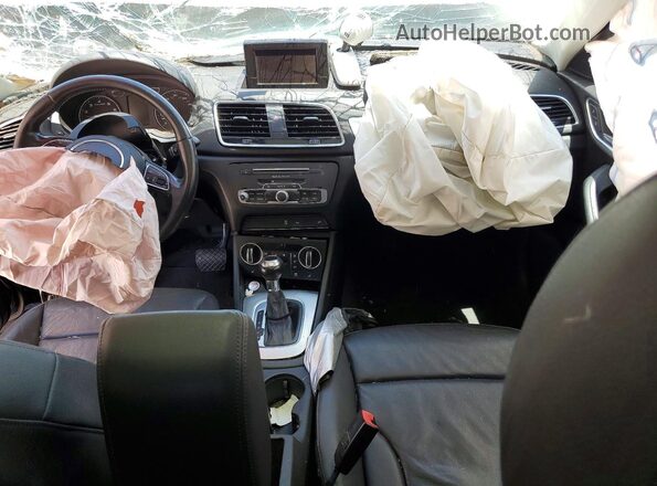 WA1BFCFS8GR003326 2016 AUDI Q3 Black Առջևի վահանակի տեսք