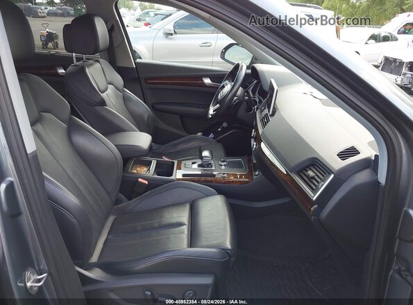 WA1BNAFY0J2042889 2018 AUDI Q5 Серый Вид салона спереди