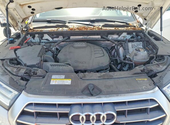 WA1BNAFY0K2017928 2019 AUDI Q5 White Engine compartment view