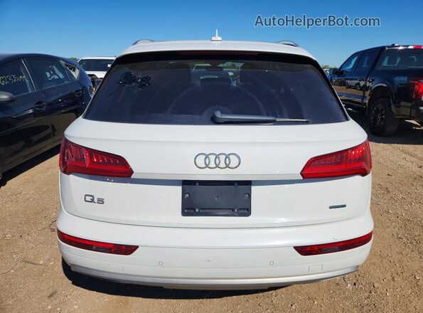WA1BNAFY0K2064277 2019 AUDI Q5 White Vista trasera