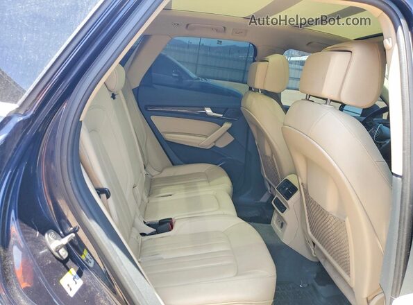 WA1BNAFY0L2072297 2020 AUDI Q5 Blue Rear seats view