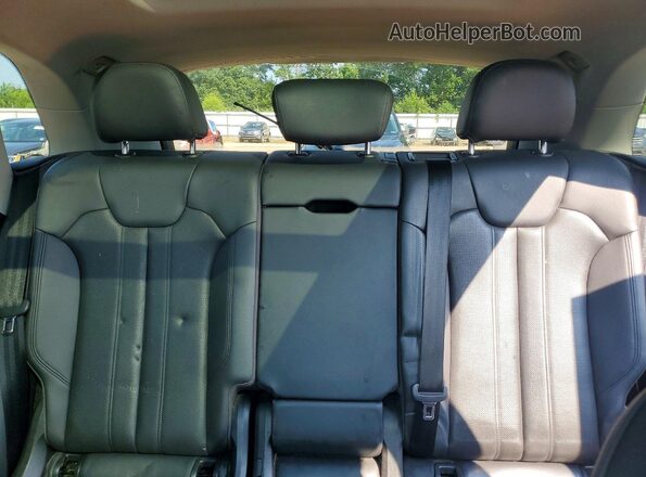 WA1BNAFY2J2018593 2018 AUDI Q5 Gray Widok tylnych siedzeń