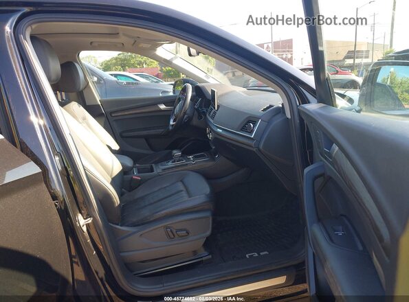 WA1BNAFY2K2021527 2019 AUDI Q5 Black Вид салону спереду