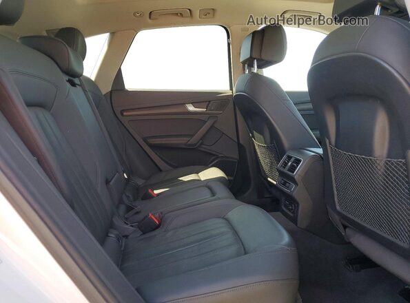 WA1BNAFY2K2095384 2019 AUDI Q5 White უკანა სალონის ხედი