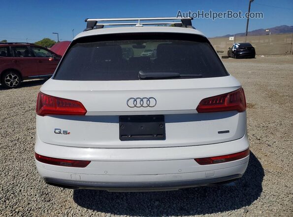 WA1BNAFY2K2095384 2019 AUDI Q5 White უკანა ხედი