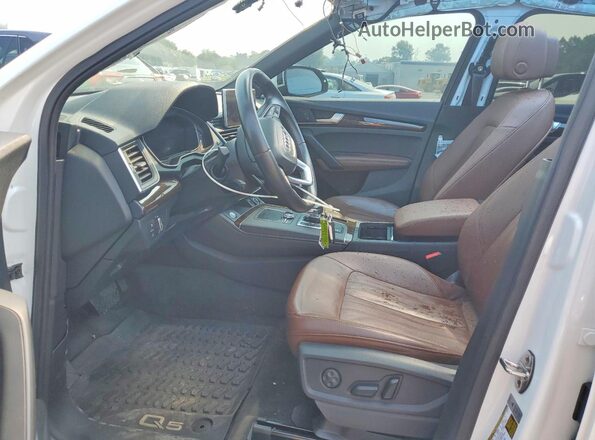 WA1BNAFY3K2073281 2019 AUDI Q5 White წინა სალონის ხედი